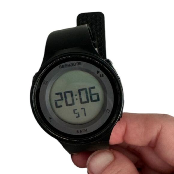 Geonaute Digital Watch by Decathlon watch - Picture 1 of 5